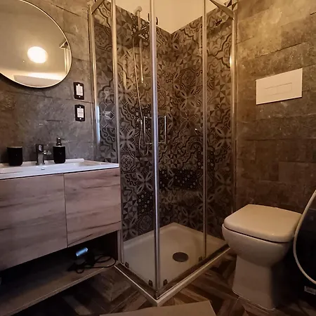Dal Micio House-aieta Bed & Breakfast